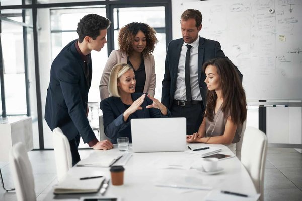 Comment les basketteurs peuvent-ils utiliser les techniques de visualisation pour optimiser leurs passes décisives ?